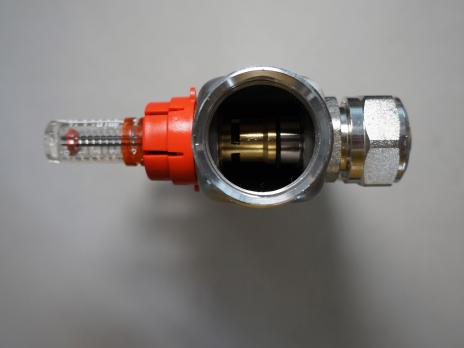 Коллектор стальной для отопления c расходомерами на 4 контура с еврoконусами d16 (2.0) HSW2004e