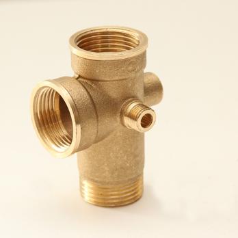 Штуцер 5-выводной 1"*1"*1"*1/4"*1/4" нар*вн*вн*нар*вн VRT