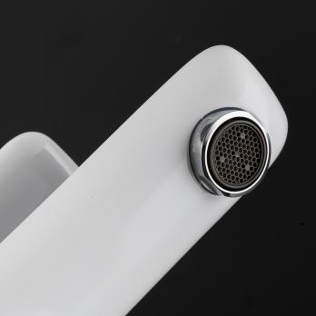 Смеситель для раковины  25к G1048-1 GAPPO с гигиенической лейкой, литой, БЕЛЫЙ-ХРОМ