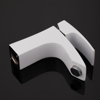 Смеситель для раковины 35к G1007-7 GAPPO литой, п/гайку, БЕЛЫЙ-ХРОМ