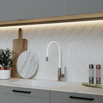 Смеситель для кухни 35к MIXLINE ML35-098 гибкий излив, б/отв, боковая, белый