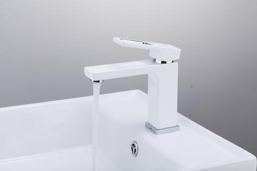 Смеситель для раковины 35к G1017 GAPPO литой, п/гайку, БЕЛЫЙ-хром