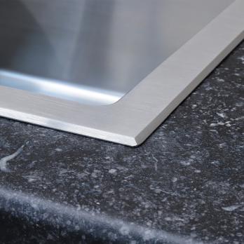 Мойка настол.монтаж 50х50 (3,0) вып 3 1/2  MIXLINE PRO с ФАСКОЙ 20см с сифоном (сатин)