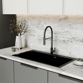 Смеситель для кухни 35k MIXLINE MLSS-0402BL черный гибкий излив магнит, п/гайку ЧЕРНЫЙ ГРАФИТ